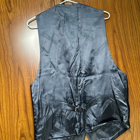 Elegant Black Pinstripe Men's Vest - Picture 2 of 6